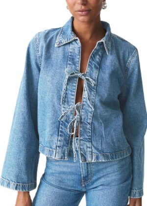Women Fashion Cropped Denim Jacket Tie Front Lapel Neck Long Sleeve Jean Coat Lightweight Shacket Fall Blouse